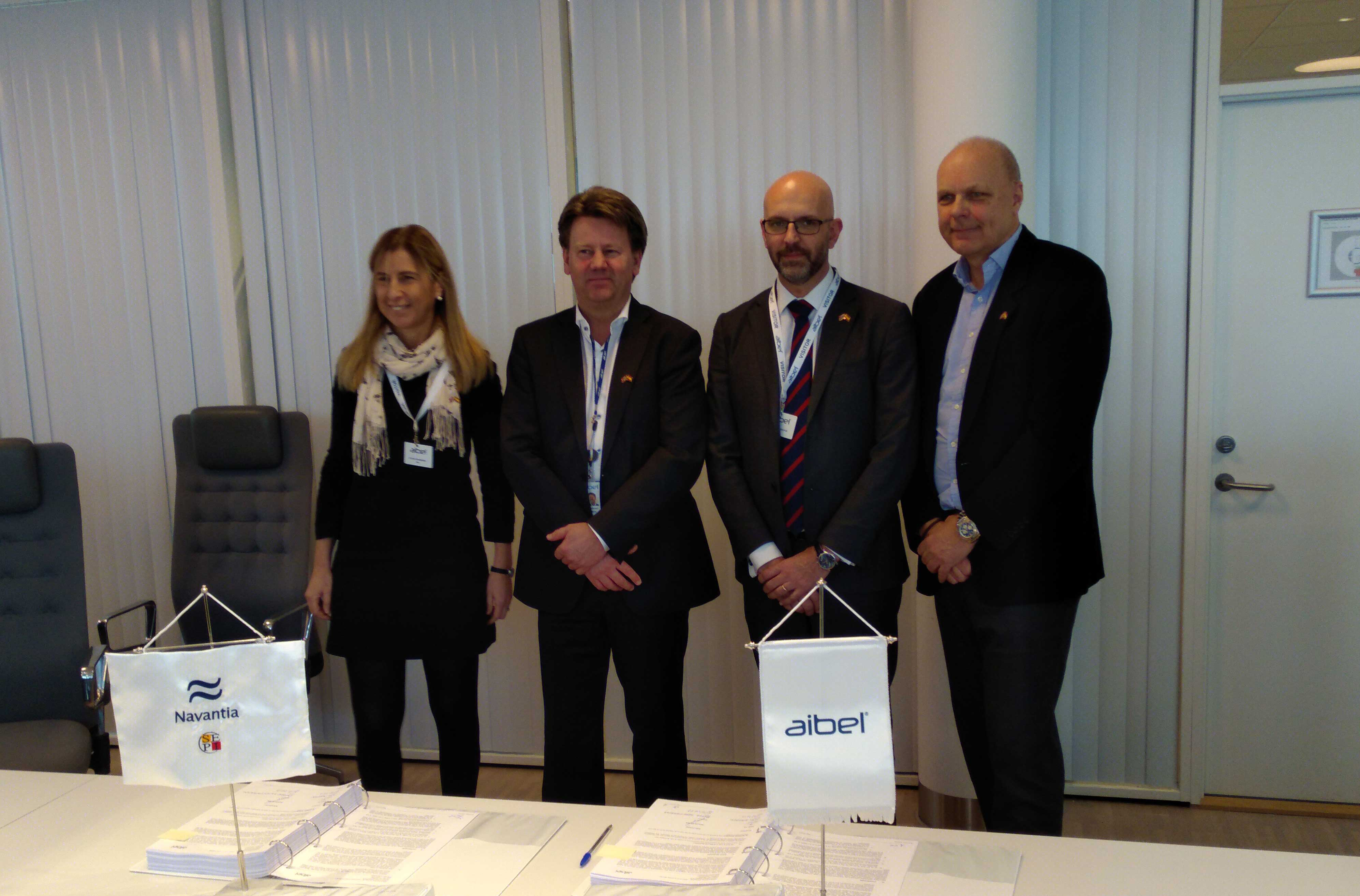 De izda a dcha, Sofia Honrubia (Directora Comercial y Desarrollo de Negocio de Navantia), Mads Andersen (president CEO Aibel), Javier Herrador (Director del Astillero Bahía de Cádiz), y Stig Jessen (Project director P2 Aibel)